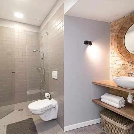 Lägenhet Gate Of Dawn Old Town *